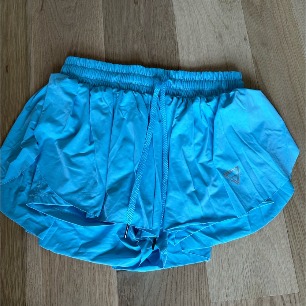 Keiki Kona shorts, small, light blue
